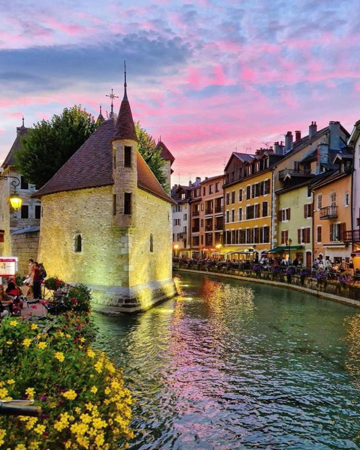 L'Echappee Du 36 - 4 Chambres Dans Le Triangle D'Or A 100M Du Lac, Parking Gratuit Annecy Ngoại thất bức ảnh
